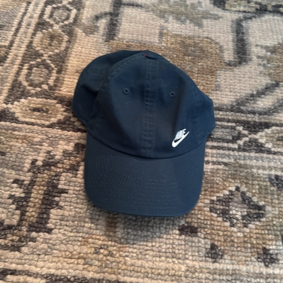 Teal blue like new condition Nike baseball cap - Picture 2 of 4